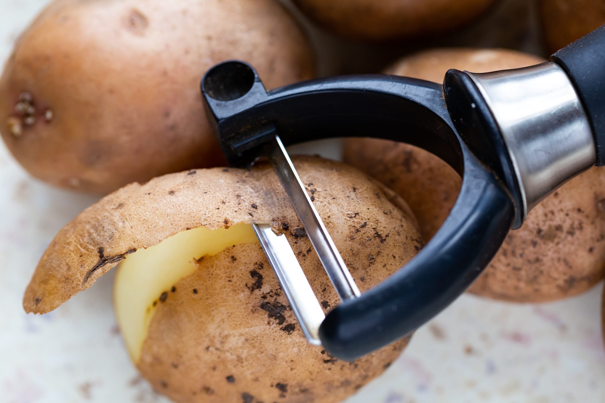 আলু/শশা সিলার যন্ত্র (peeler)